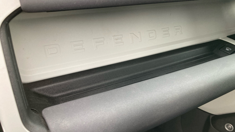 Land Rover Defender 3.0 D250 XS Edition 110 5dr Auto Diesel Estate